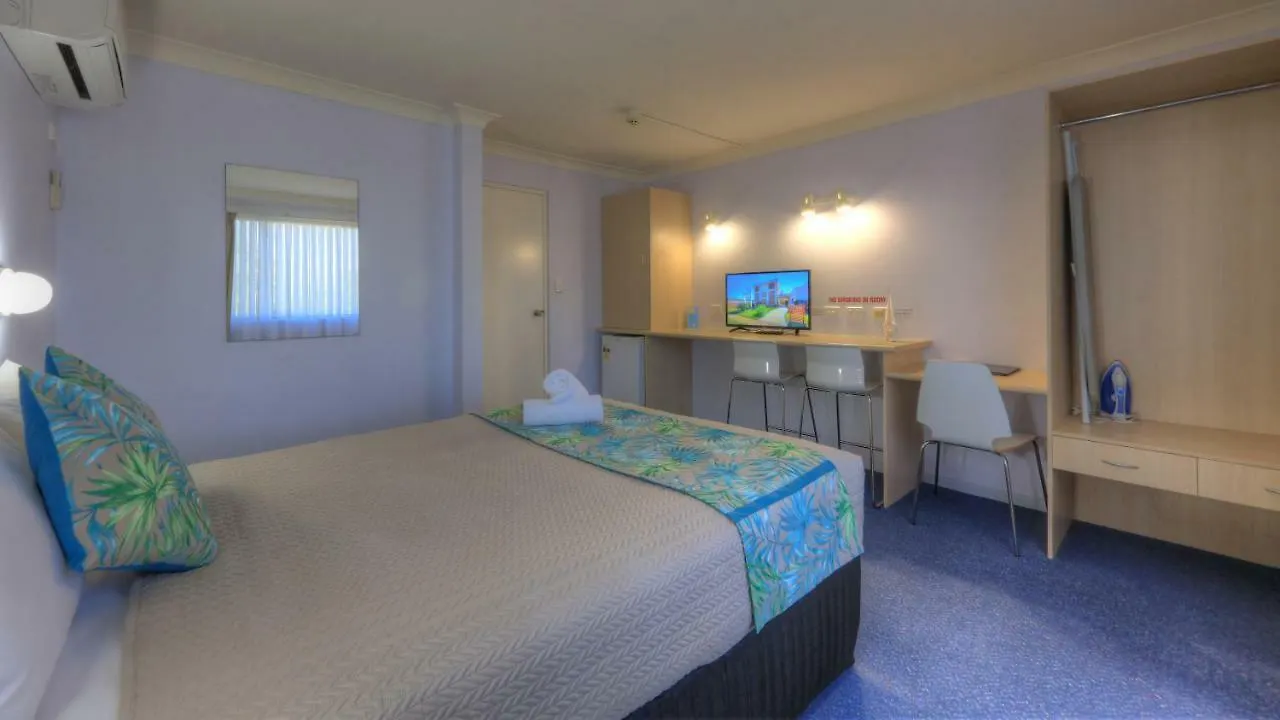 ***  Cleveland Bay Air Motel Australia